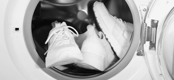 Kako oprati bijele tenisice da opet izgledaju kao nove